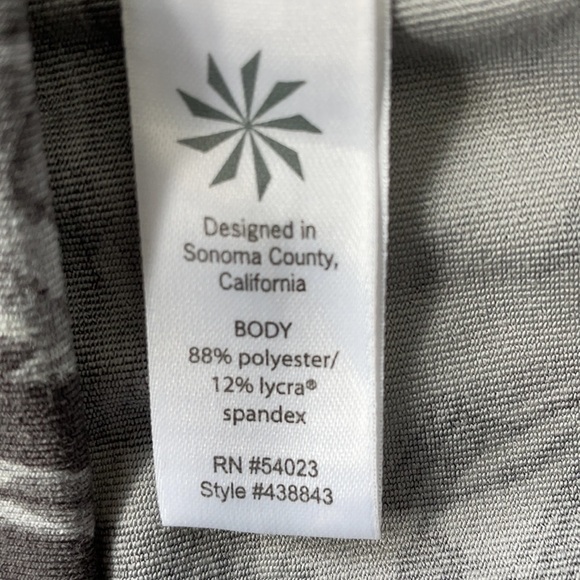 XS Athleta palm Chaturanga cropped leggings EUC - Picture 9 of 9